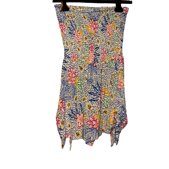 Urban outfitters UO Sherri Strapless Smocked floral shorts Romper small S - Picture 2 of 7